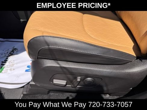 Used 2023 Kia Carnival LX FWD image 14