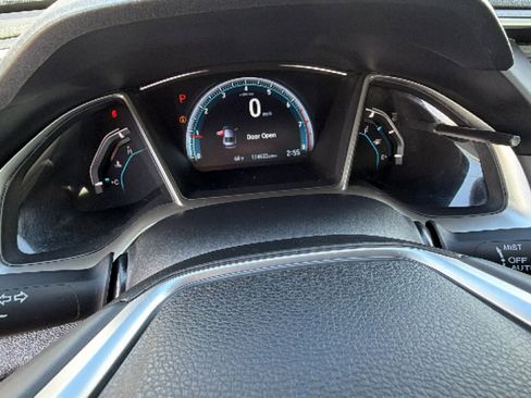 Used 2016 Honda Civic Touring image 21