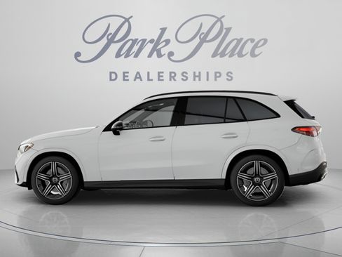Used 2026 Mercedes-Benz GLC 300 image 9