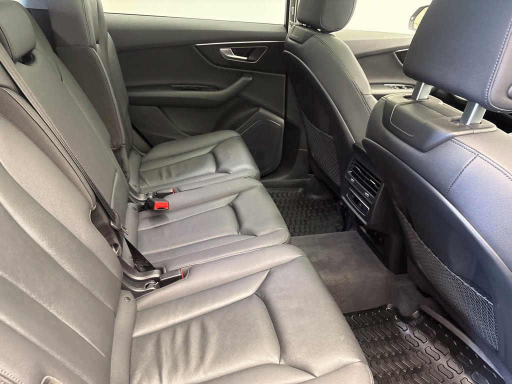 Used 2024 Audi Q7 2.0T Premium AWD/4WD image 30