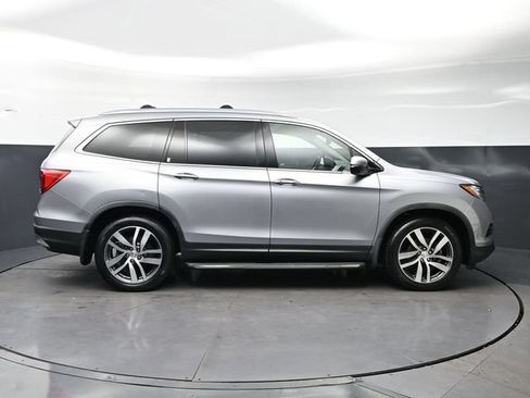 Used 2016 Honda Pilot Elite image 5