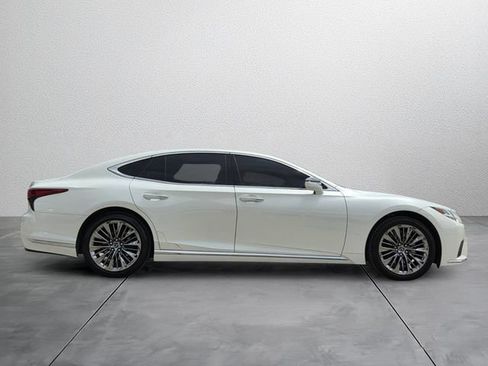 Used 2022 Lexus LS 500 w/ Accessory Package (Z1) RWD image 5