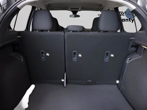 Used 2024 Nissan Kicks S image 27