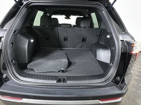 Used 2026 Chevrolet Equinox LT FWD image 28