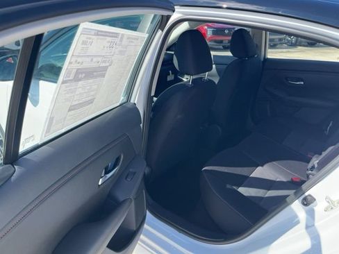 New 2025 Nissan Sentra SR image 12