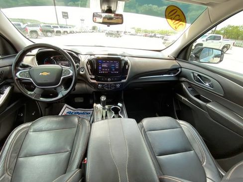 Used 2020 Chevrolet Traverse Premier w/ Redline Edition FWD image 16