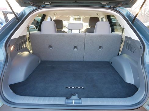 Used 2023 Hyundai Ioniq 5 SE image 18