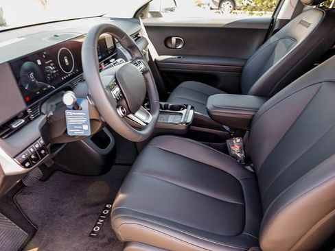 New 2026 Hyundai Ioniq 5 SEL RWD image 22