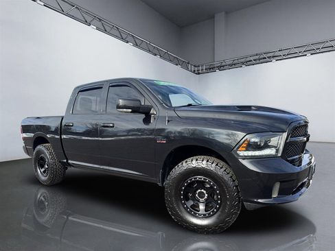 Used 2015 RAM 1500 Sport w/ Black Ram 1500 Sport Group image 14