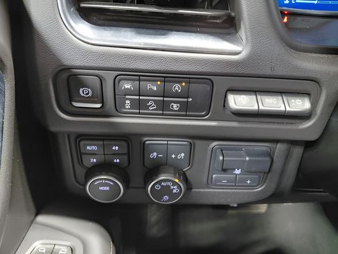 Certified 2023 Chevrolet Suburban High Country w/ Max Trailering Package AWD/4WD image 44