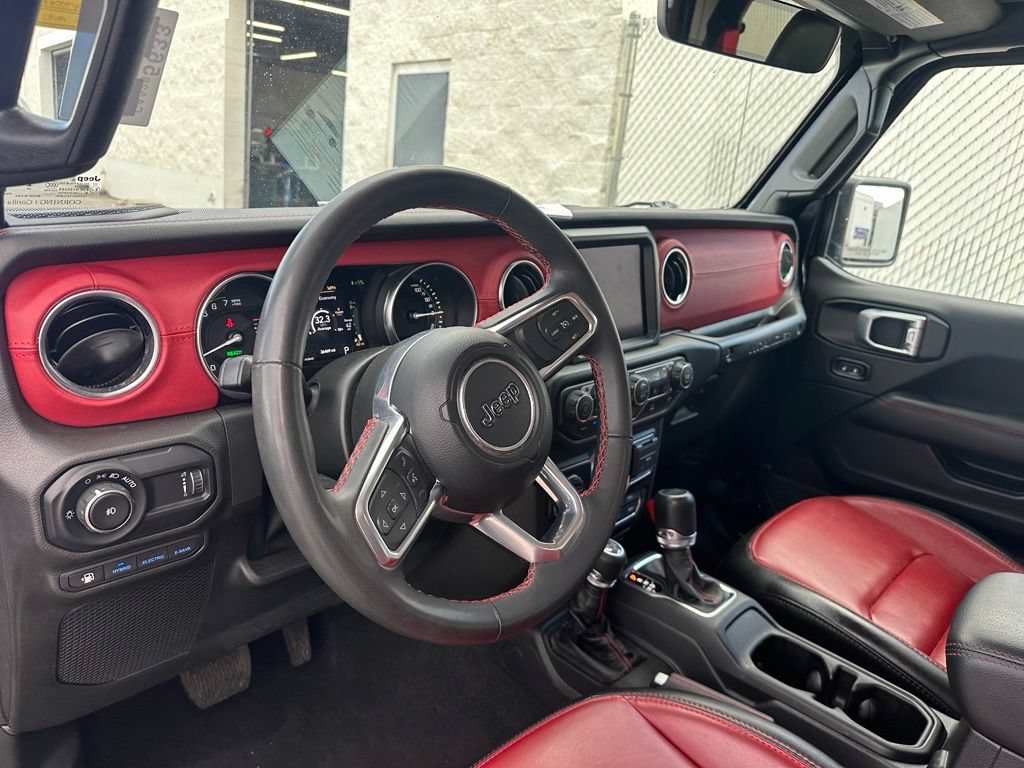 Used 2023 Jeep Wrangler Unlimited Rubicon 4xe AWD/4WD image 14