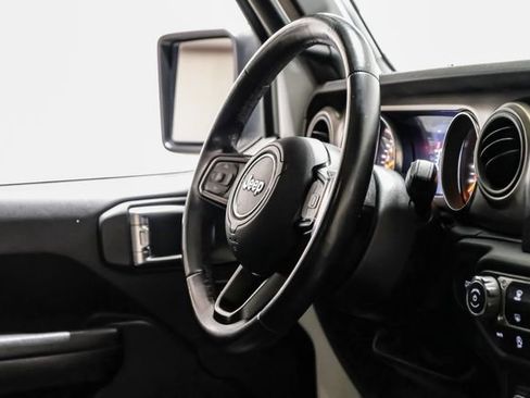 Used 2018 Jeep Wrangler Sport S image 18