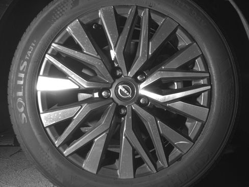 Used 2025 Nissan Altima 2.5 SV FWD image 13