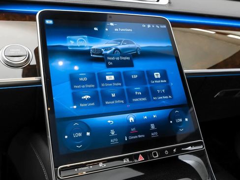 Used 2024 Mercedes-Benz S 580 4MATIC Sedan w/ Warmth & Comfort Package image 15