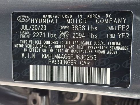 Used 2023 Hyundai Elantra SEL image 27