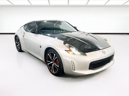 Used 2020 Nissan 370Z Coupe RWD image 3