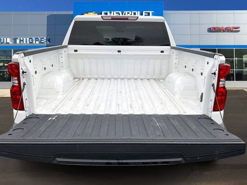 Used 2025 Chevrolet Silverado 1500 LT image 7