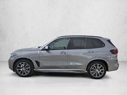 Used 2026 BMW X5 xDrive40i AWD/4WD image 8