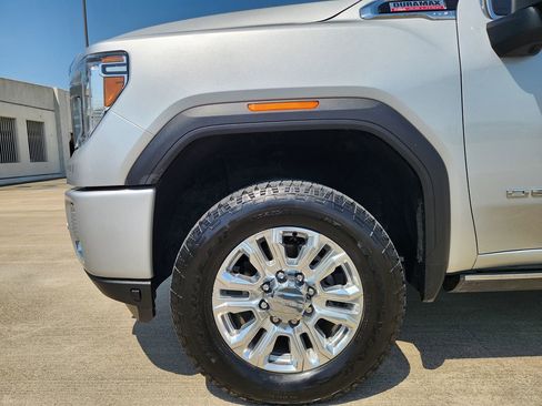 Used 2023 GMC Sierra 2500 Denali w/ Denali Ultimate Package AWD/4WD image 4