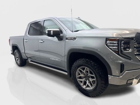 Used 2023 GMC Sierra 1500 Denali w/ Denali Reserve Package AWD/4WD image 12