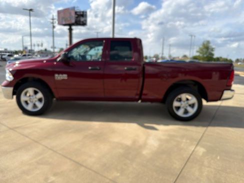 Used 2024 RAM 1500 Classic SLT image 7