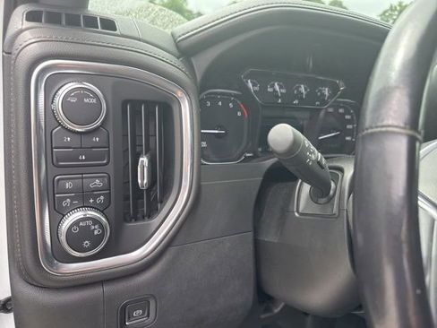 Used 2022 GMC Sierra 2500 SLE w/ SLE Value Package; AWD/4WD image 6