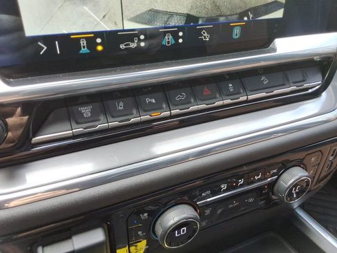 Used 2024 Chevrolet Silverado 3500 High Country w/ High Country Premium Package image 34