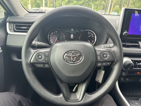 Used 2025 Toyota RAV4 LE FWD image 18