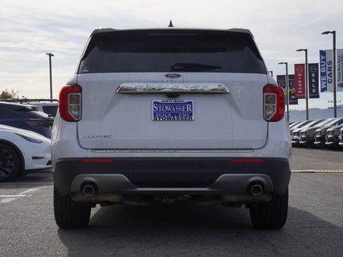 Used 2023 Ford Explorer Limited w/ Equipment Group 301A image 5