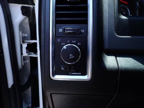 Used 2018 RAM 1500 Big Horn AWD/4WD image 15