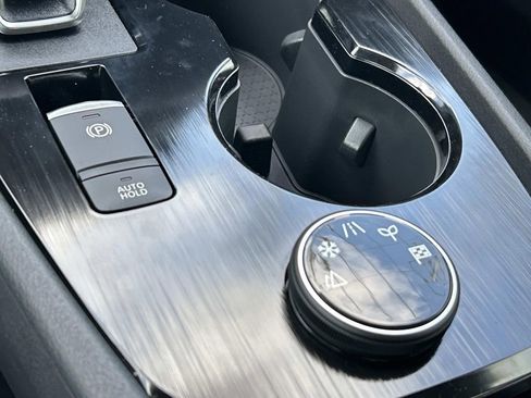 New 2026 Nissan Rogue SV AWD/4WD image 32