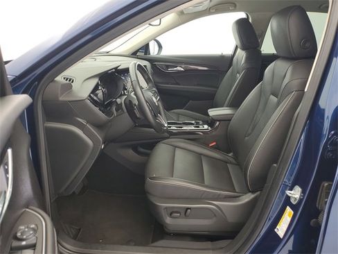 Used 2023 Buick Envision Essence image 18