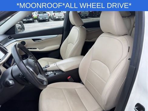 Used 2019 INFINITI QX50 Luxe image 18