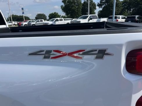 Used 2025 Chevrolet Silverado 2500 LT w/ Safety Package AWD/4WD image 4