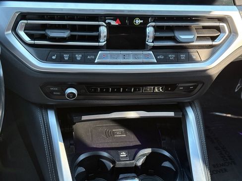 Used 2023 BMW 440i xDrive Coupe w/ Premium Package image 11