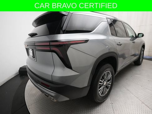 Certified 2026 Chevrolet Traverse LT AWD/4WD image 13