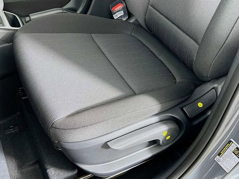 New 2026 Hyundai Venue SE FWD image 17