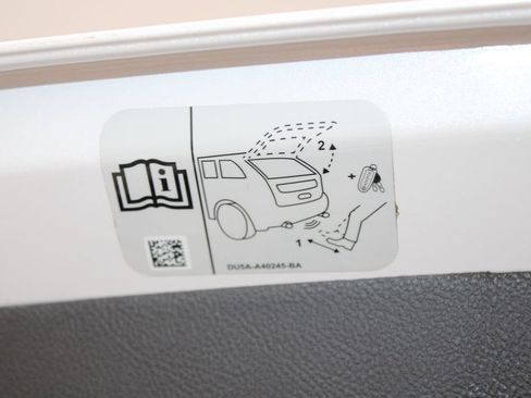 Used 2019 Lincoln Nautilus Reserve FWD image 18