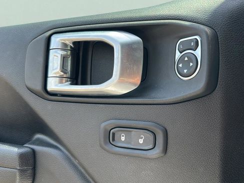 Used 2022 Jeep Wrangler Unlimited Sport AWD/4WD image 12