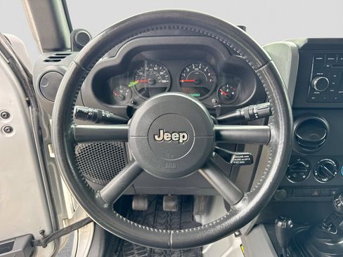 Used 2007 Jeep Wrangler Unlimited X AWD/4WD image 24