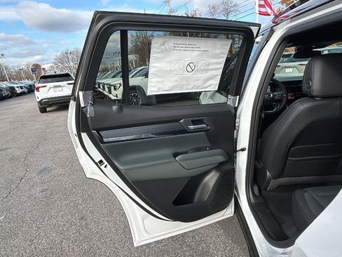 New 2026 GMC Terrain AT4 w/ Convenience Package III image 27