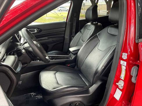 Used 2023 Jeep Compass Limited image 27