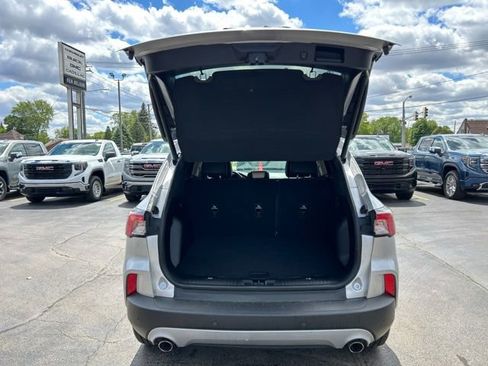 Used 2020 Ford Escape Titanium AWD/4WD image 10