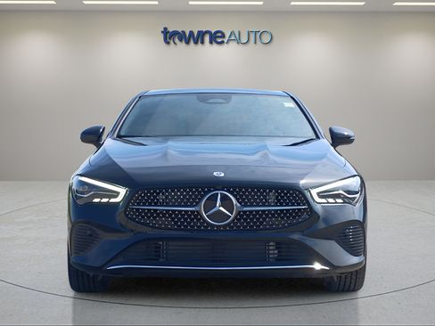 Used 2025 Mercedes-Benz CLA 250 4MATIC image 9