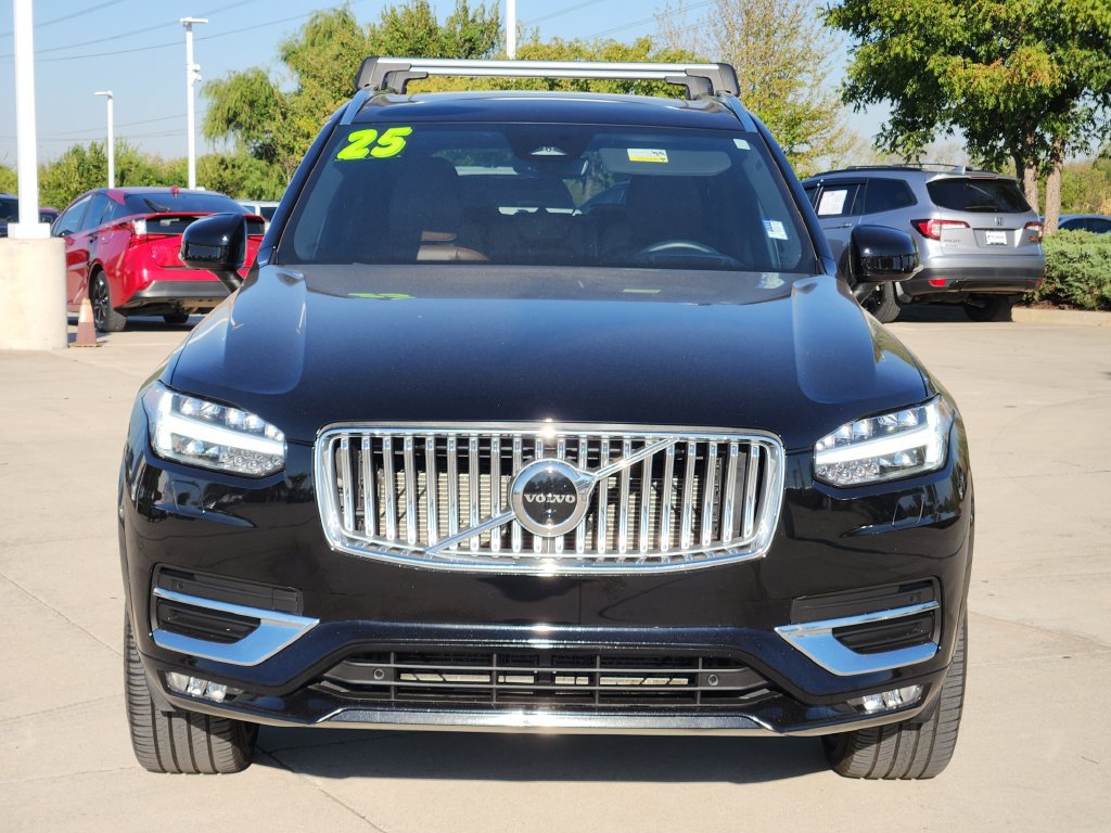 Used 2025 Volvo XC90 B5 Ultra w/ Protection Package Premier AWD/4WD image 2