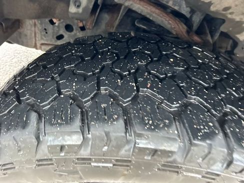 Used 2017 Ford F150 Lariat w/ Equipment Group 502A Luxury image 53