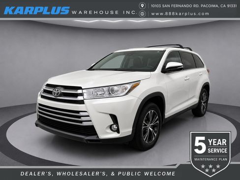 Used 2019 Toyota Highlander XLE w/ Carpet Mat Package (TMS) FWD image 1