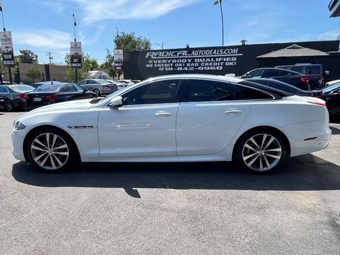 Used 2018 Jaguar XJ R-Sport image 11