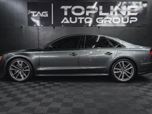 Used 2017 Audi S8 Plus AWD/4WD image 29