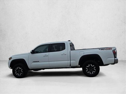 Used 2023 Toyota Tacoma TRD Off-Road w/ Black Out Package (TMS) AWD/4WD image 8